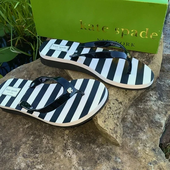 Kate Spade New York 8 Milli Flip Flop black & White striped Org. box Never Worn - Picture 11 of 13